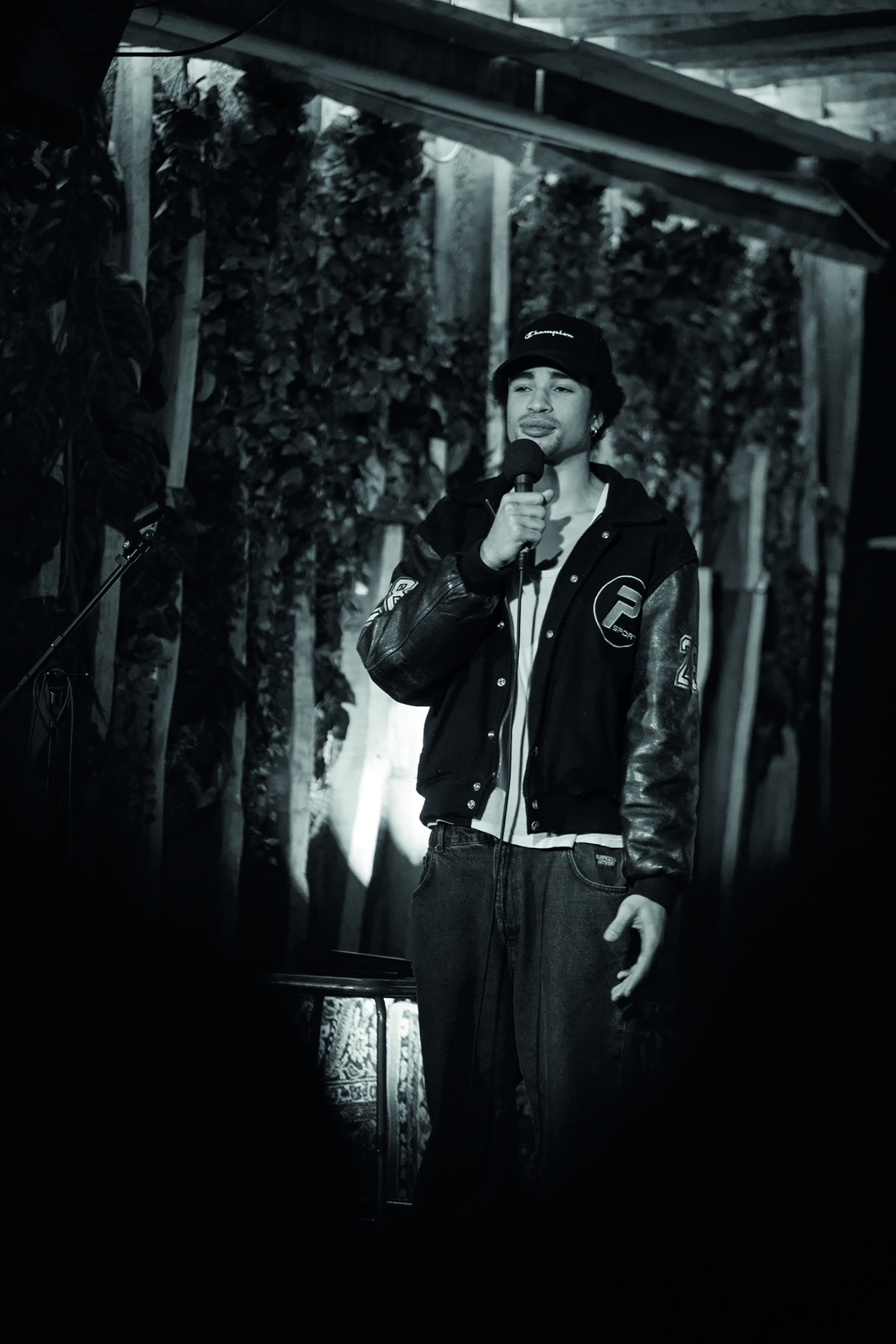 Fredéric Ekué (c) Fredéric Ekué CMYK.jpg